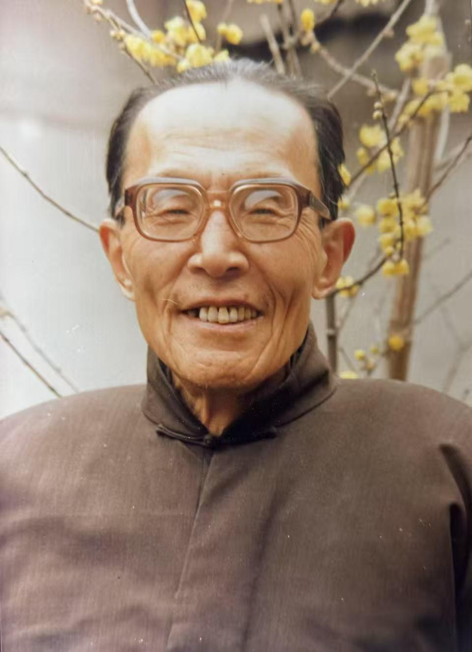 重寻文化长者黄稚松的艺文人生 本土新书《黄稚松艺术评传》即将面世